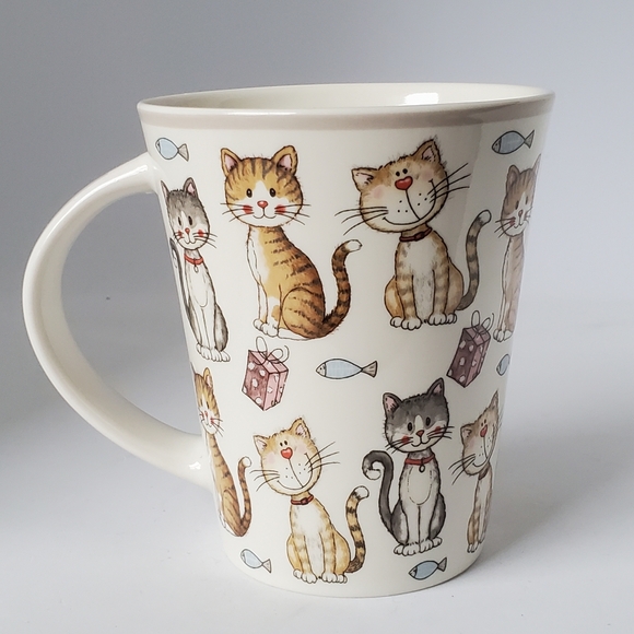 Casa Signature Faithful Friends Cats Bone China Mug - Picture 4 of 9